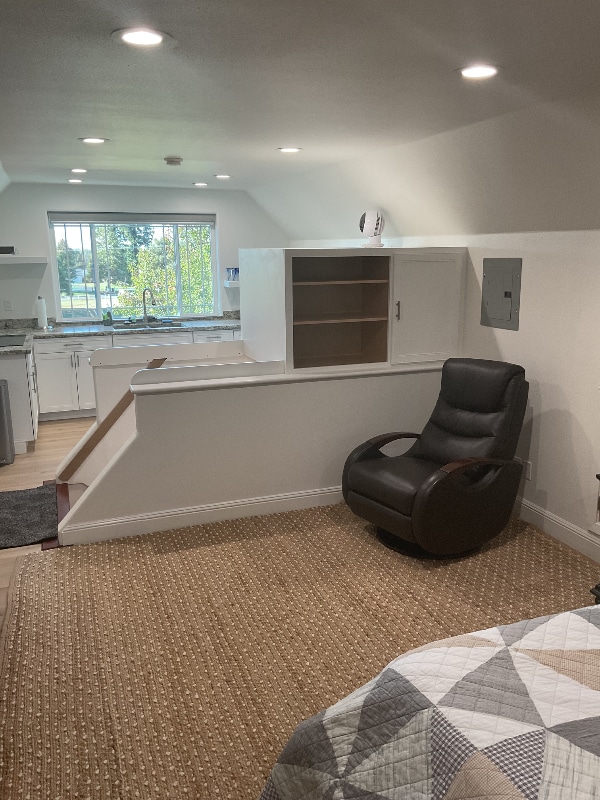 Building Photo - 6696 Mosquito Rd