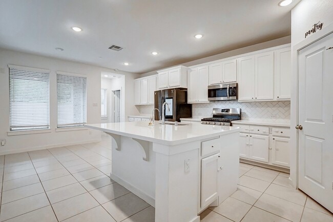 Building Photo - 5115 Klein Orchard Dr