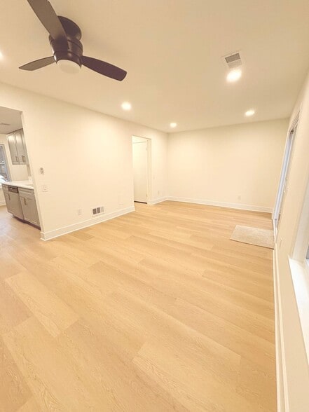 Building Photo - 9650 Marston Ln