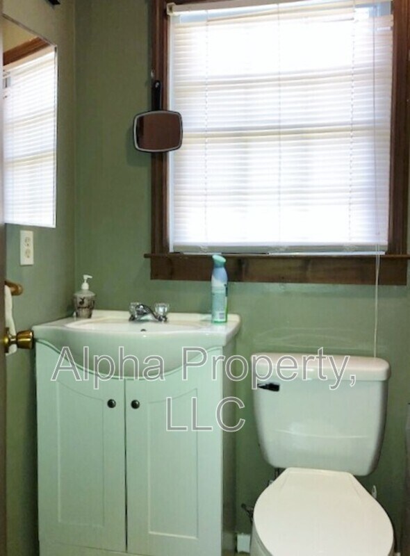 Building Photo - 7 Pembroke Ln