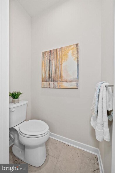 Building Photo - 808 Fountain Trl