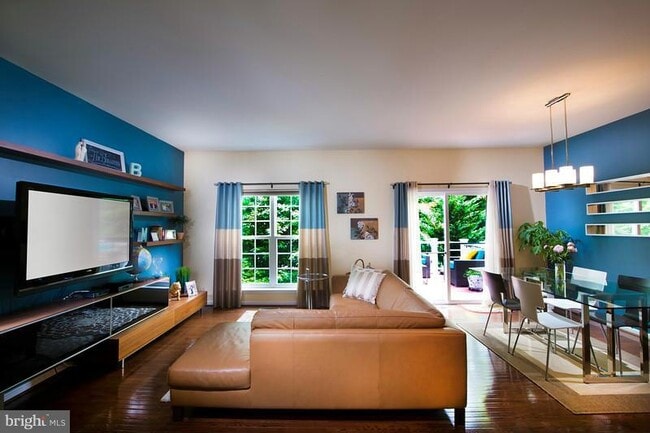 Primary Photo - 8330 Leighlex Ct