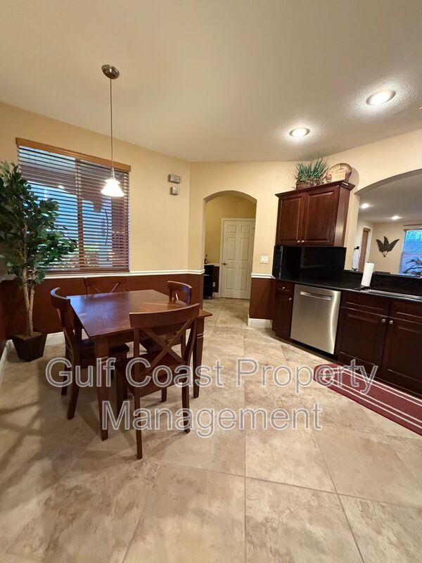 Building Photo - 17560 Brickstone Loop