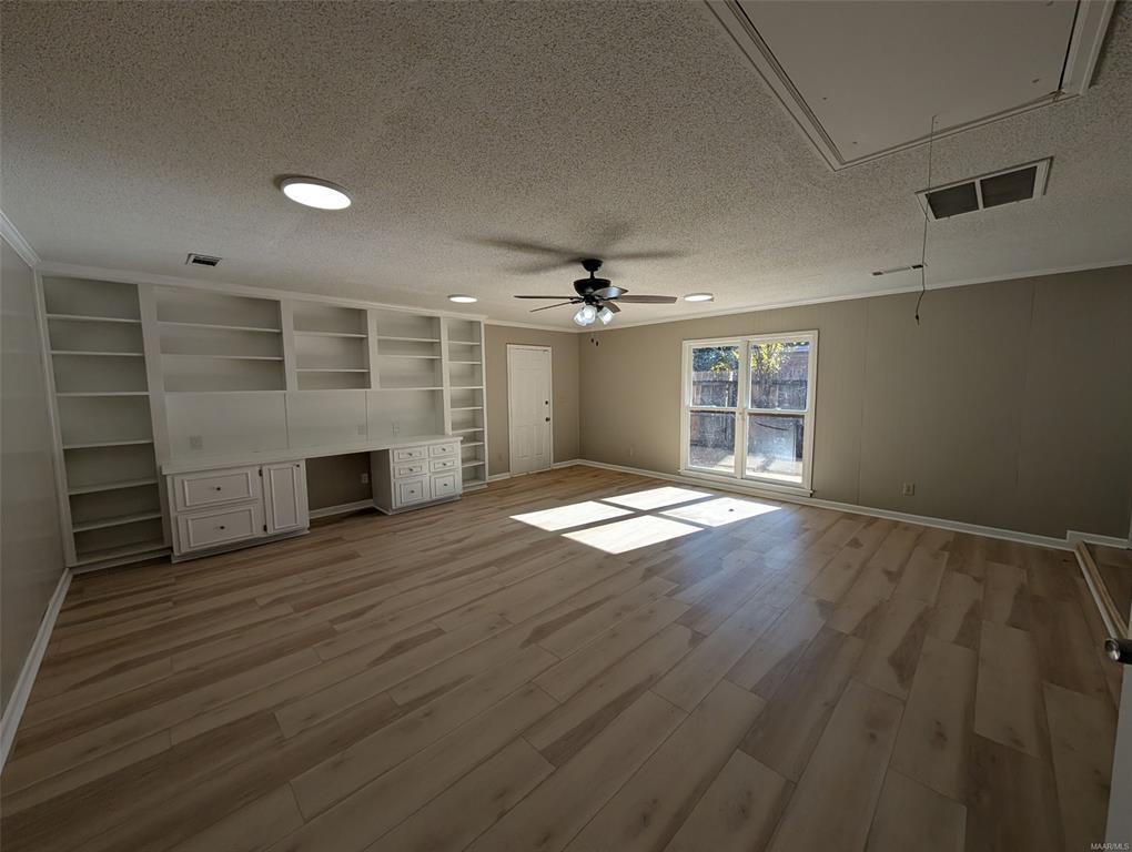 Building Photo - 1649 Prairie Ln