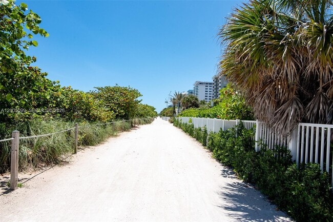 Building Photo - 9341 Collins Ave