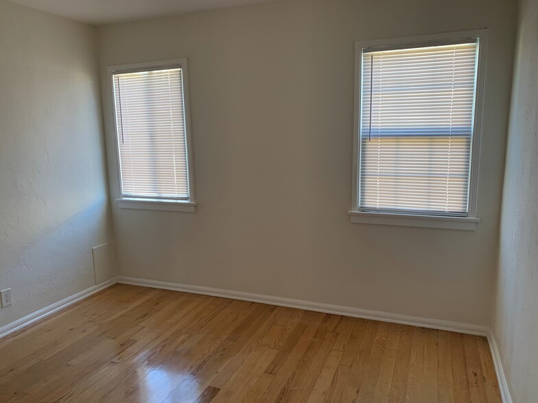 Back Bedroom - 12634 Pacific Ave