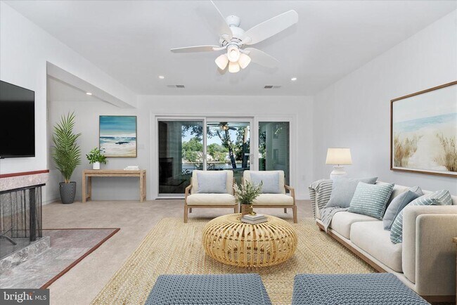 Building Photo - 5 President Point Dr