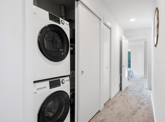 Building Photo - 8853 Stone Ave N