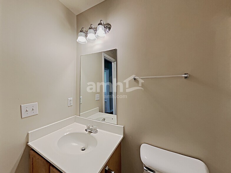 Building Photo - 4489 Lavergne Couchville Pike
