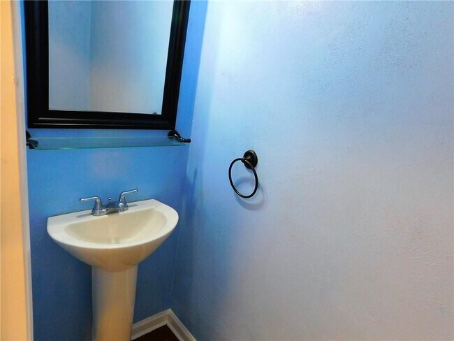 Building Photo - 5043 Laurel Springs Way SE