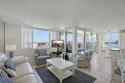 Building Photo - 6322 Palma Del Mar Blvd S