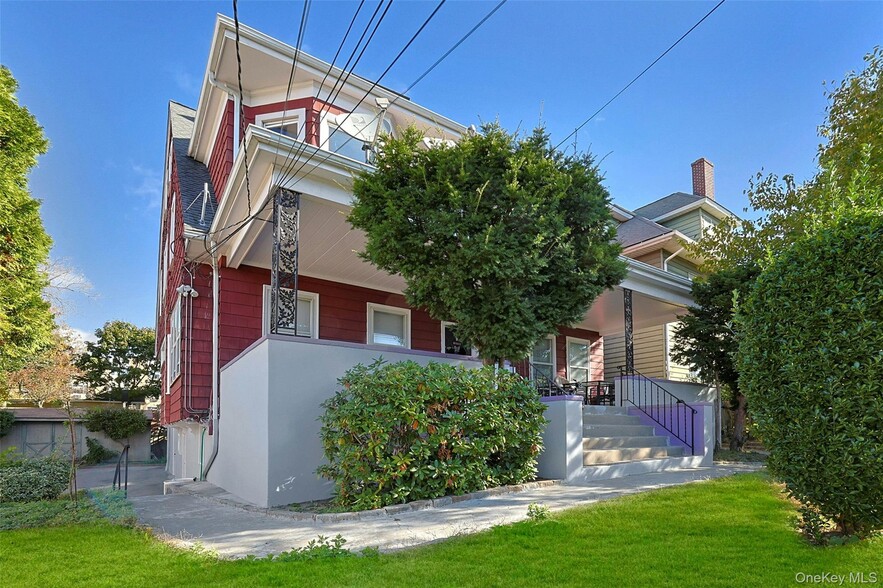 Building Photo - 21 Lake Ave