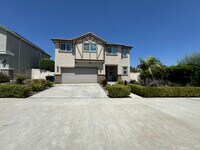 Building Photo - 11610 Eldridge Ave