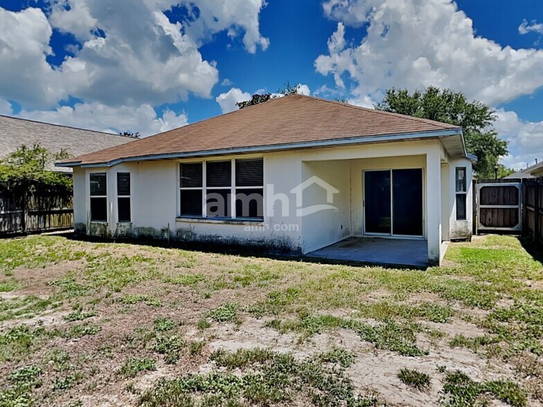 Building Photo - 12828 Standbridge Dr