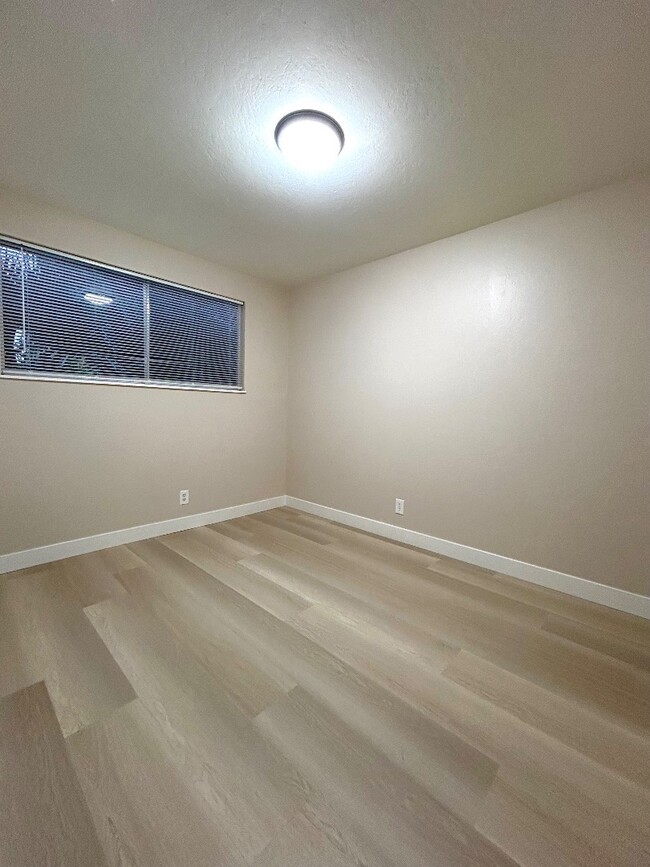 Building Photo - 3416 Mt St Helena Dr