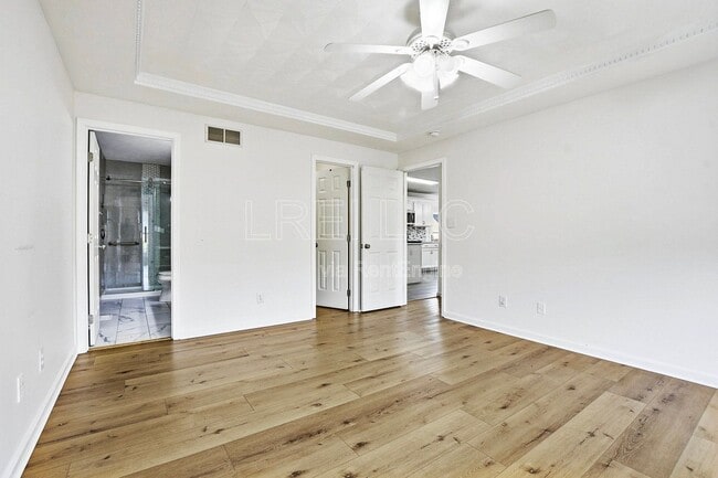 Building Photo - 6200 Winding Stream Dr