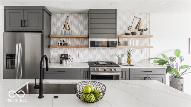 Building Photo - 649 Emerson Rd