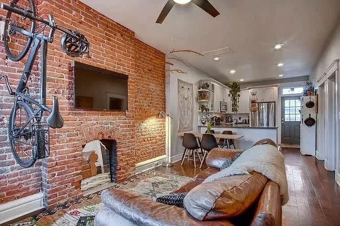 Living Room - 1319 E 27th Ave