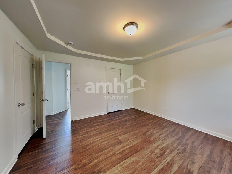 Building Photo - 4314 Tealeaf Dr