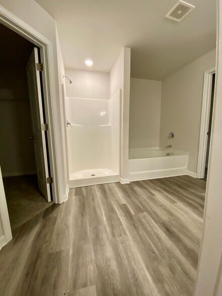 Building Photo - 20 Triumph Trail