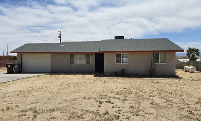 Primary Photo - Coming Soon! All Tile and Brand New HVAC