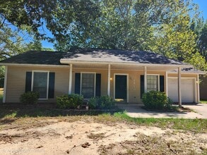 Building Photo - 1510 Bennett Rd