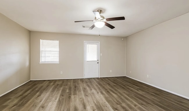 Building Photo - 500 Allison St