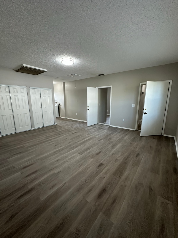 Building Photo - 2208 W Woodlawn Ave