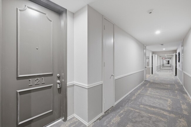 Building Photo - 7709 Broadway