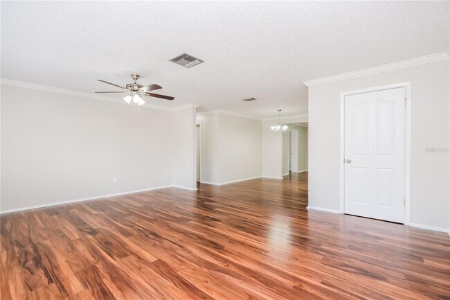 Building Photo - 1202 MacFarlane Ave