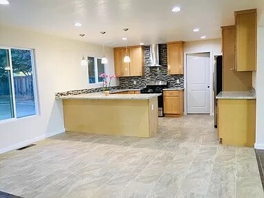 Building Photo - 3680 Mace Ct