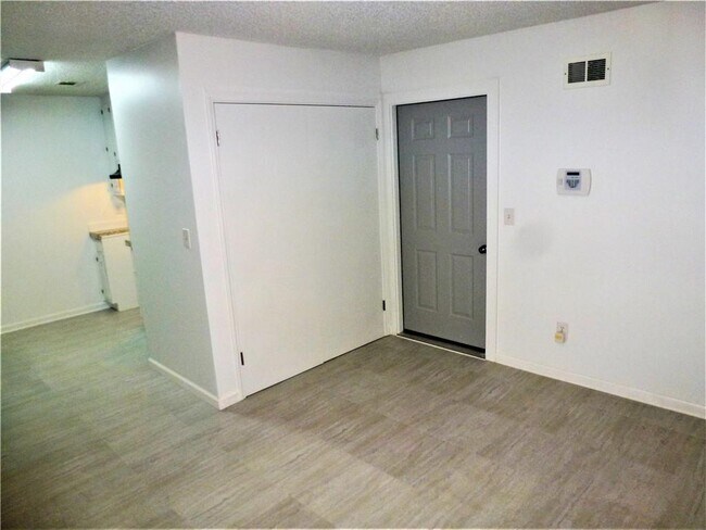 Building Photo - 382 Cross Creek Pl