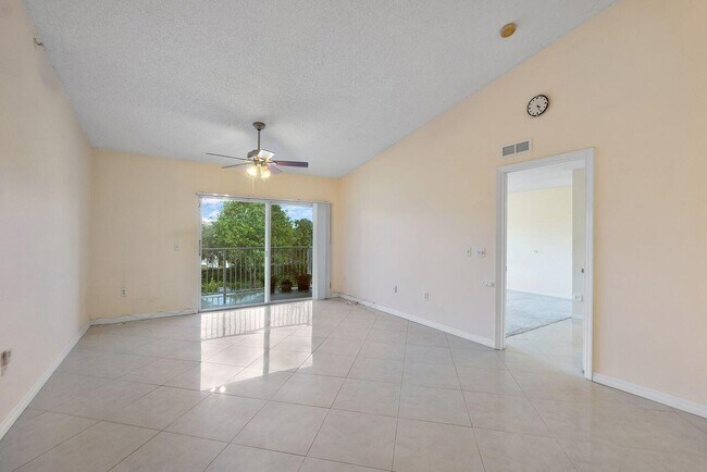 Building Photo - 5011 Wiles Rd