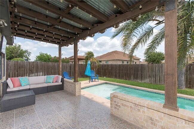 Building Photo - 16 N 39th St