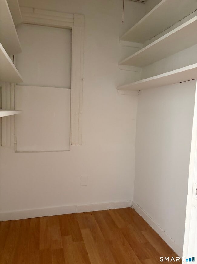 Building Photo - 393 Riverside Ave
