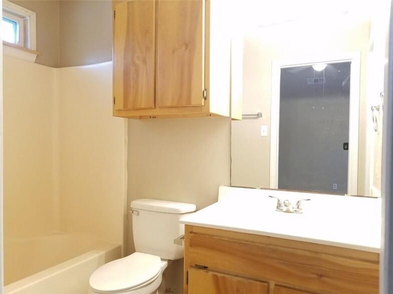 Bathroom 1 - 2553 Alana Ln