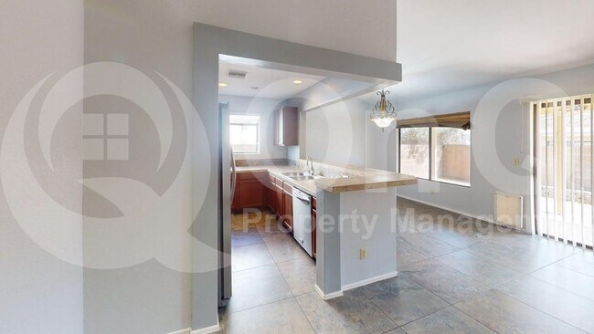 Building Photo - 3025 W Country Ranch Dr
