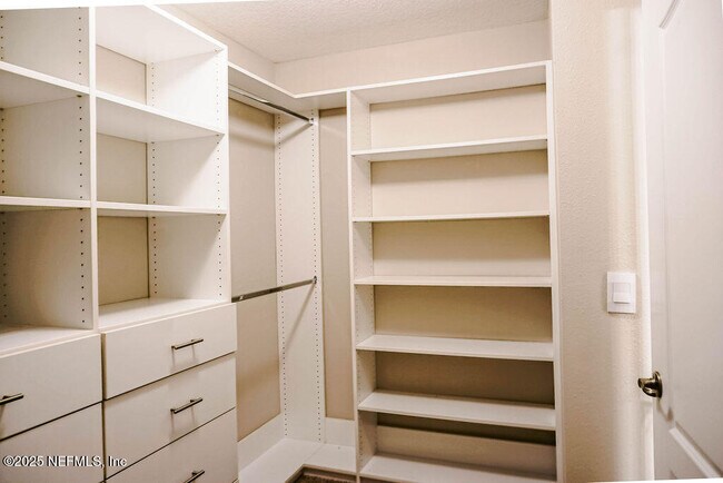 Building Photo - 114 Eagles Landing Ln