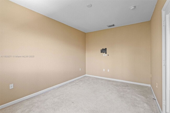 Building Photo - 20530 NW 12th Ct