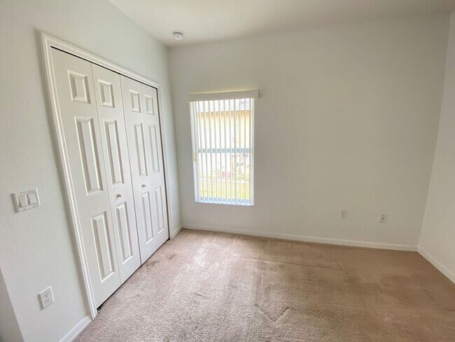 Building Photo - Bella Pointe-Yacht Club Drive Kissimmee, F...