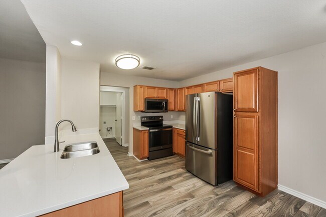 Building Photo - 1159 Whispering Meadows