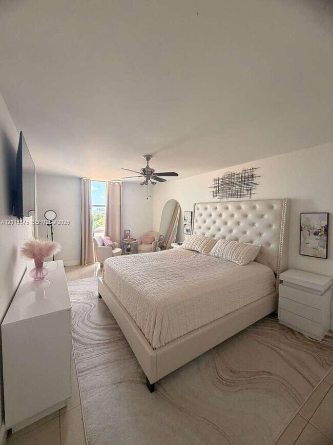Building Photo - 13499 Biscayne Blvd