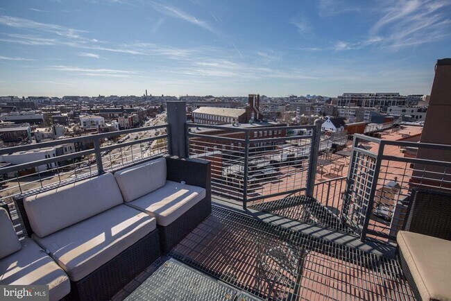 Building Photo - 2120 Vermont Ave NW