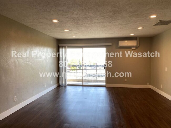 Building Photo - 207 S 600 E