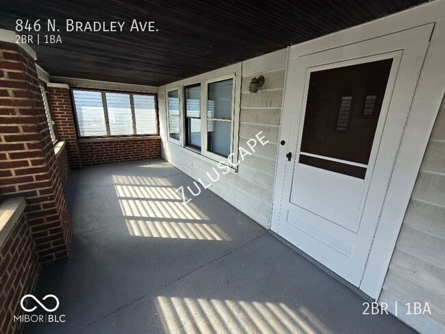 Building Photo - 846 N Bradley Ave