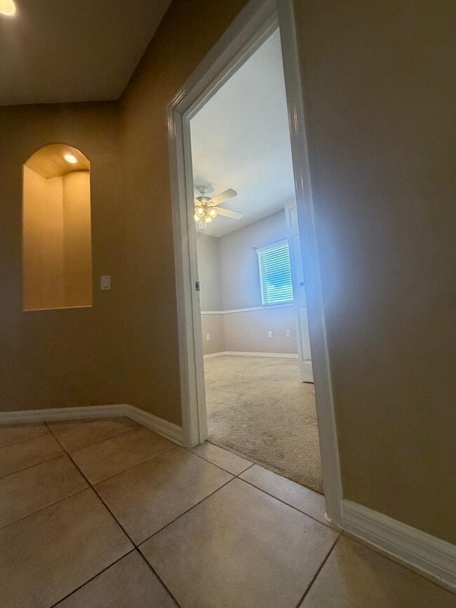 Building Photo - 4576 Barbados Loop
