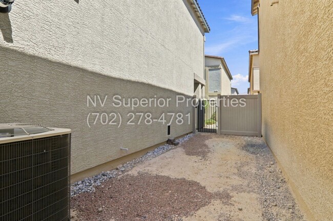 Building Photo - 7204 Sunray Point St