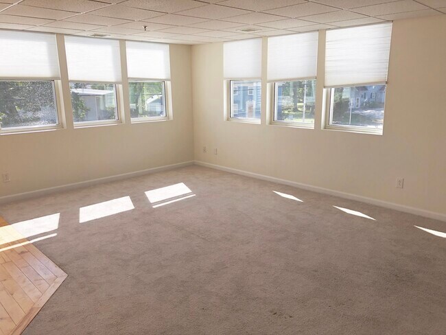 Building Photo - 14 New Zealand Rd