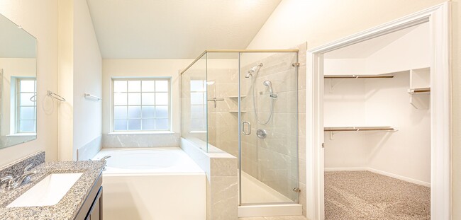 Building Photo - 3032 Stonebriar Ct