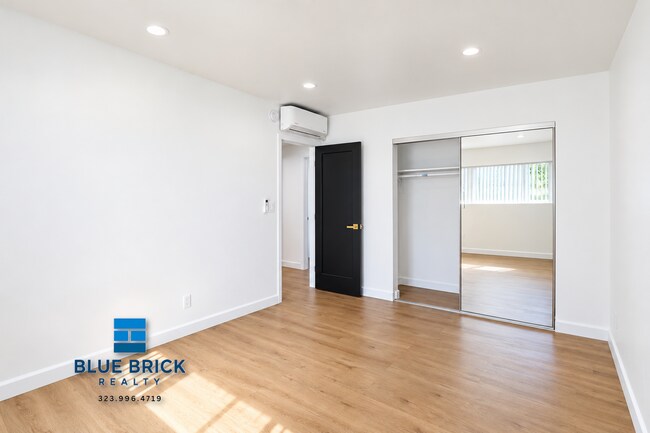 Building Photo - 11731 Kittridge St